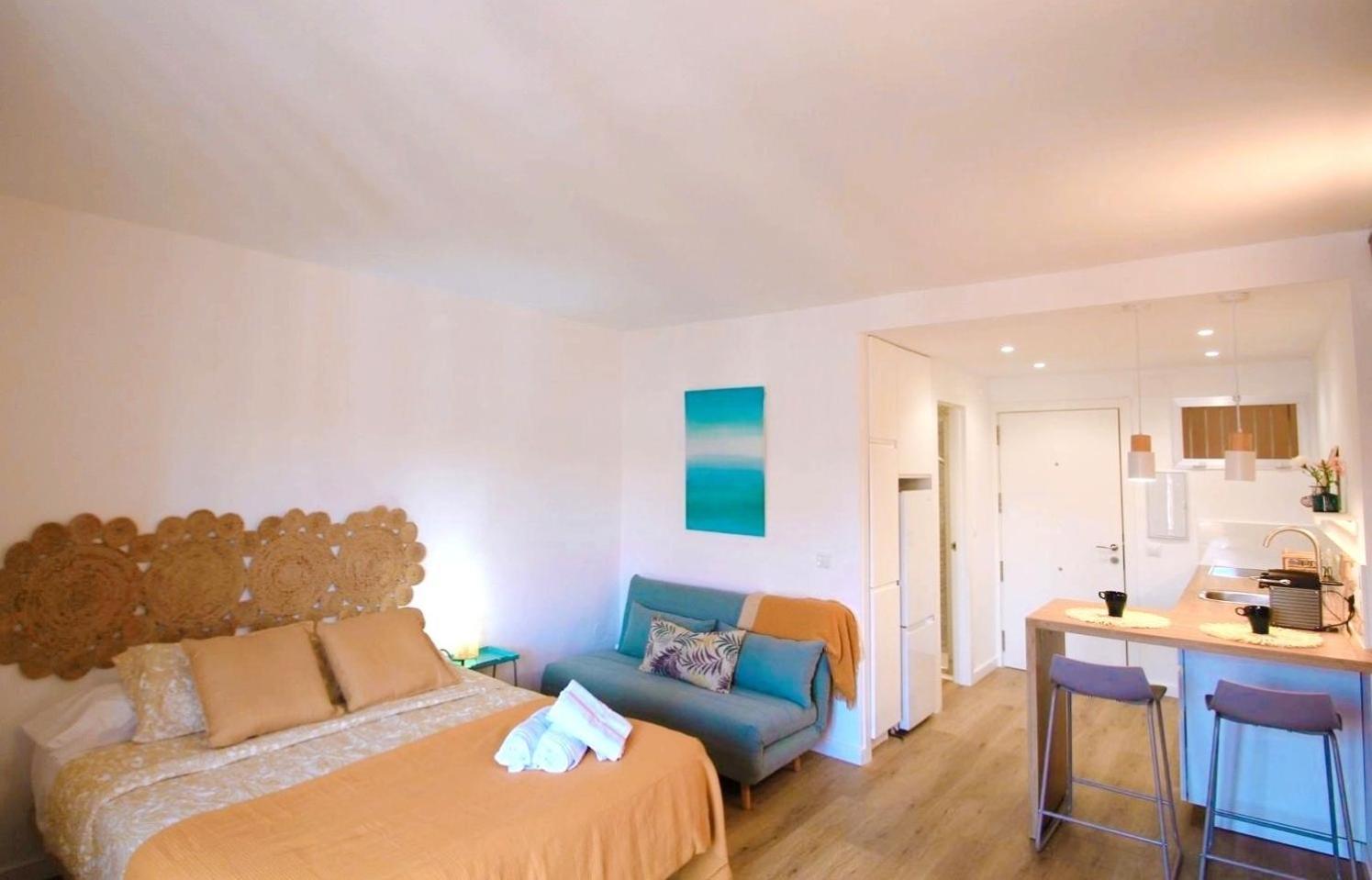 Bythewave Apartments 贝纳尔马德纳 外观 照片