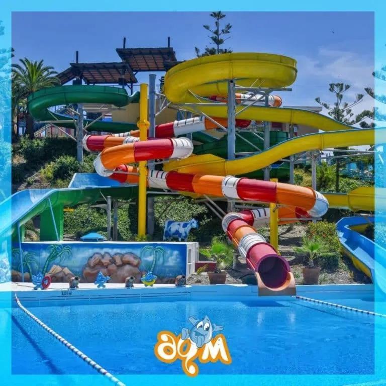 Bythewave Apartments 贝纳尔马德纳 外观 照片