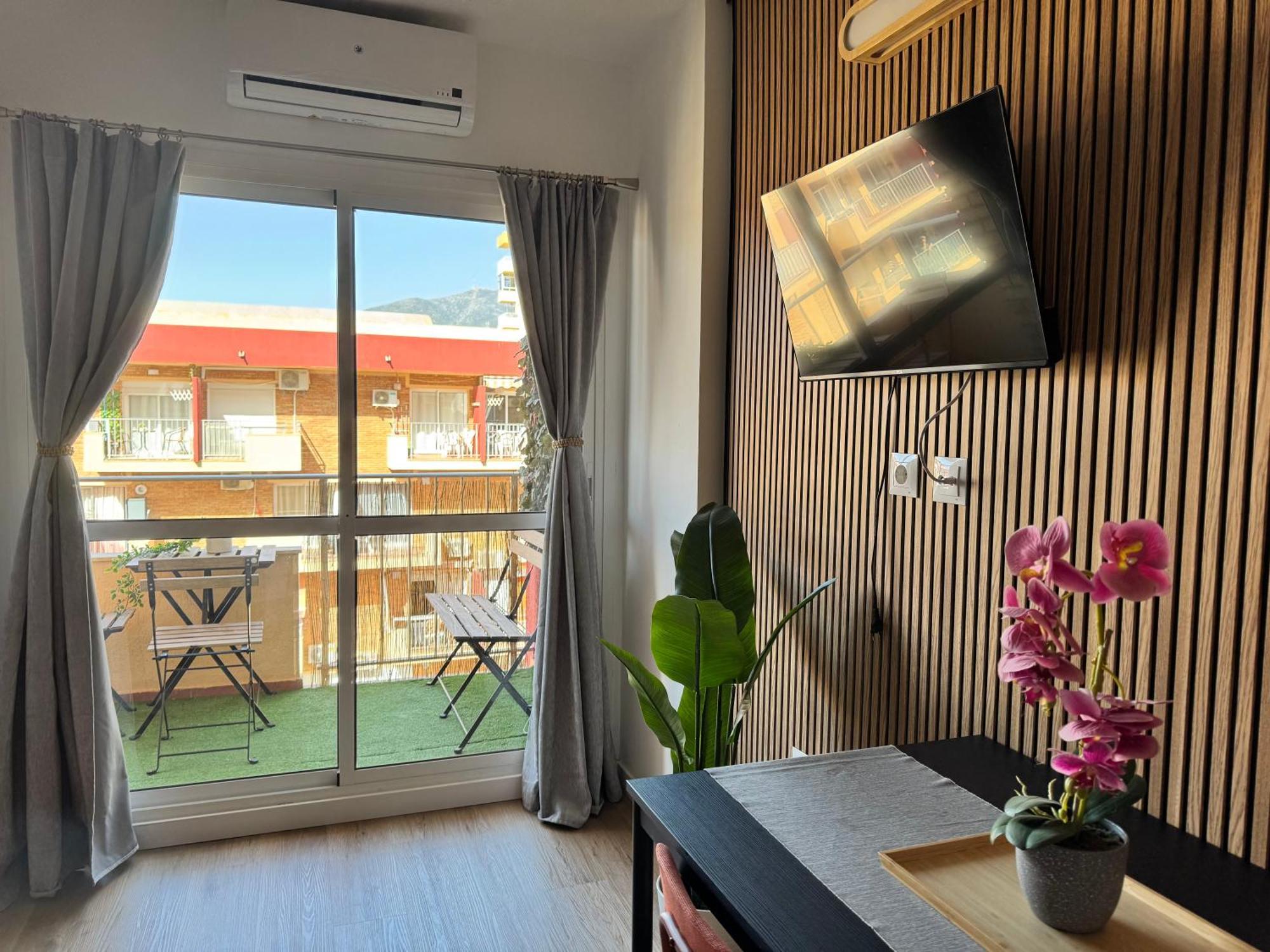 Bythewave Apartments 贝纳尔马德纳 外观 照片